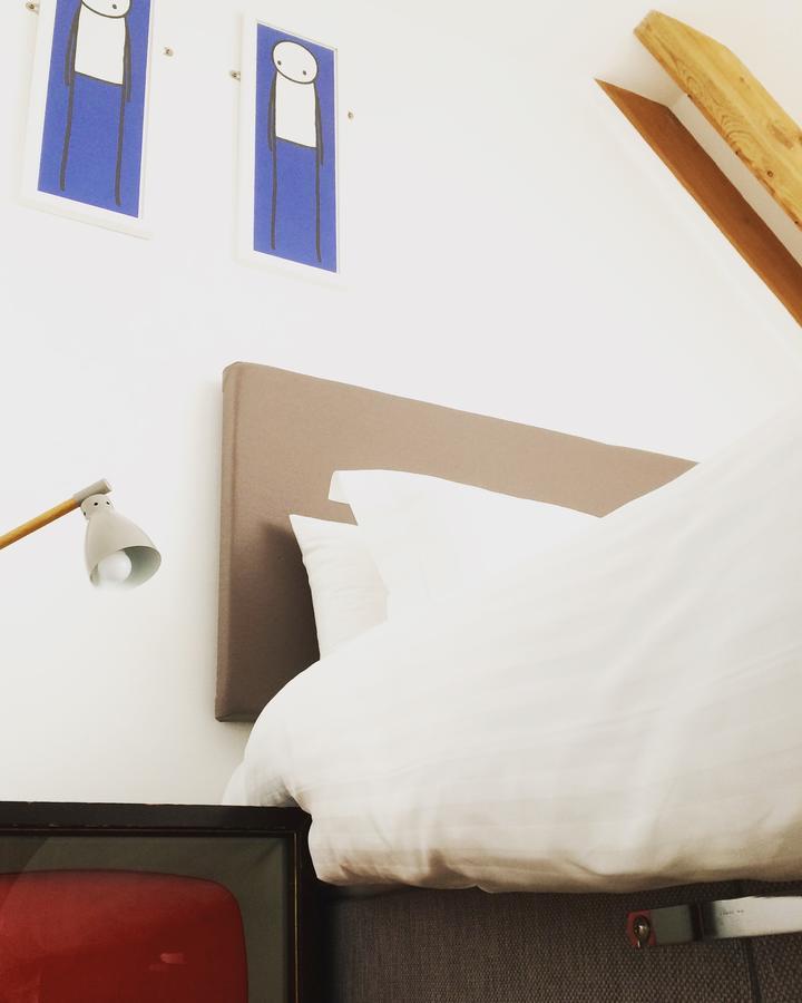 مبيت وإفطار نيوكويي The Blue Door المظهر الخارجي الصورة